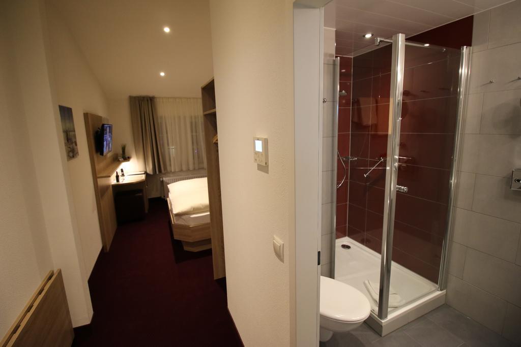 Hotel Zum Adler 본 외부 사진