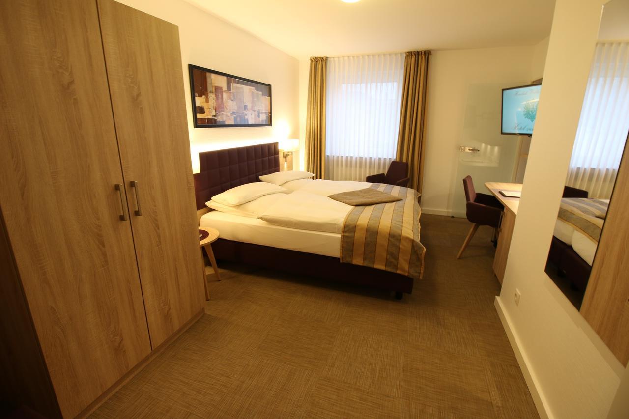 Hotel Zum Adler 본 외부 사진