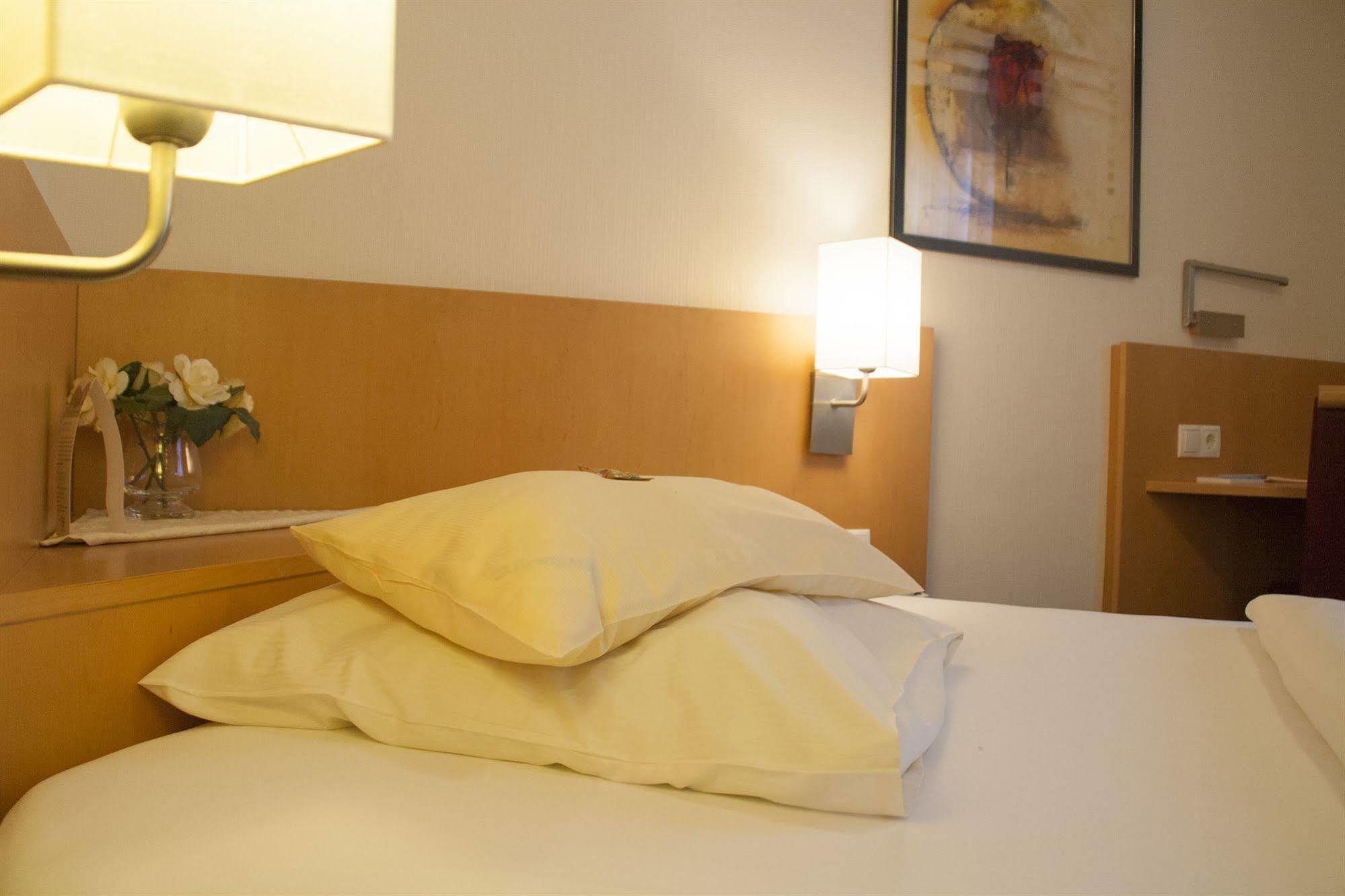 Hotel Zum Adler 본 외부 사진