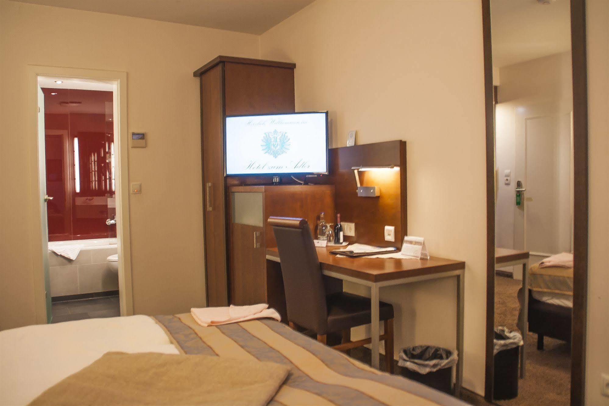 Hotel Zum Adler 본 외부 사진